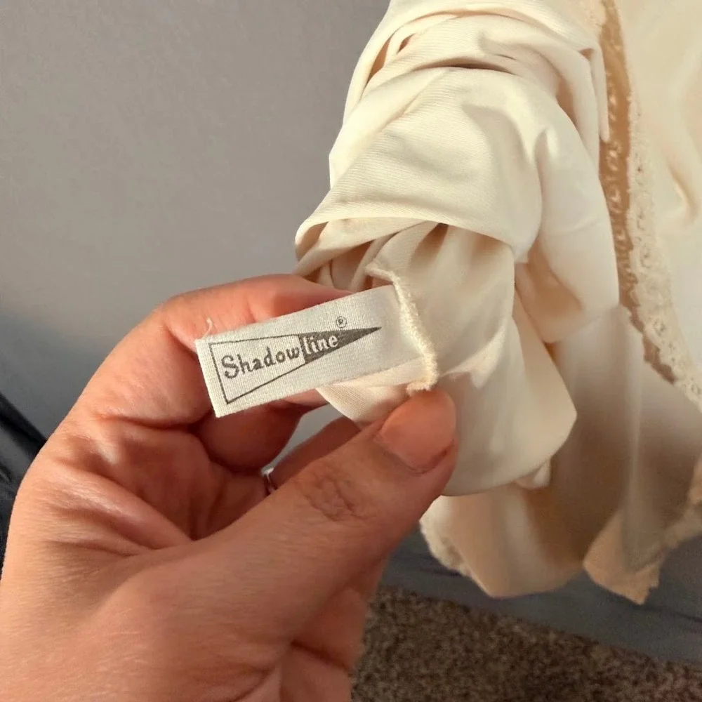 Shadowline Vintage Beige Lace Trim Slip Dress Sz 38 L Tall Nightie Babydoll Y2K - Picture 3 of 11